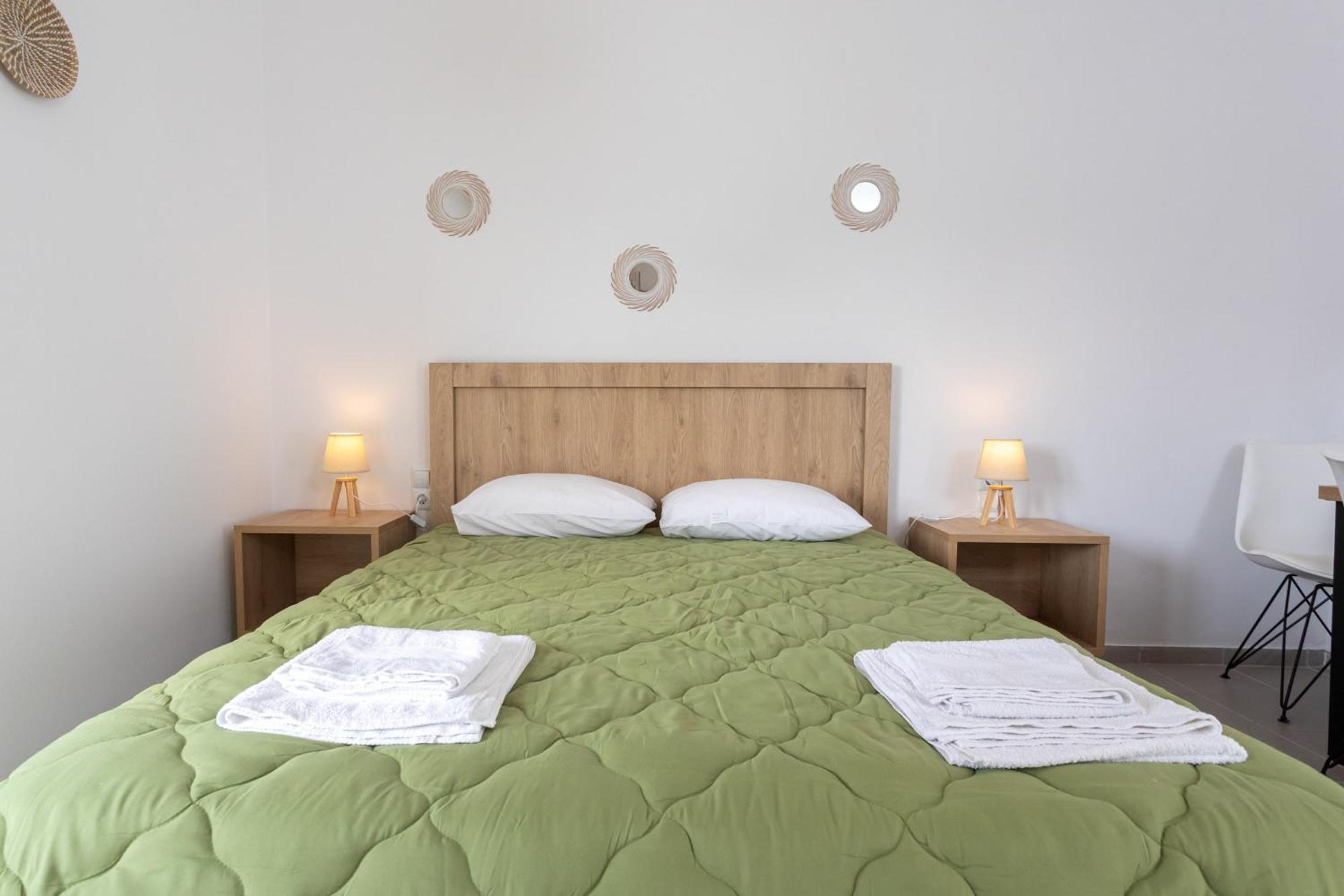 Dionysiasea 1 - Cozy Escape Steps From The Beach! Gazi Zewnętrze zdjęcie