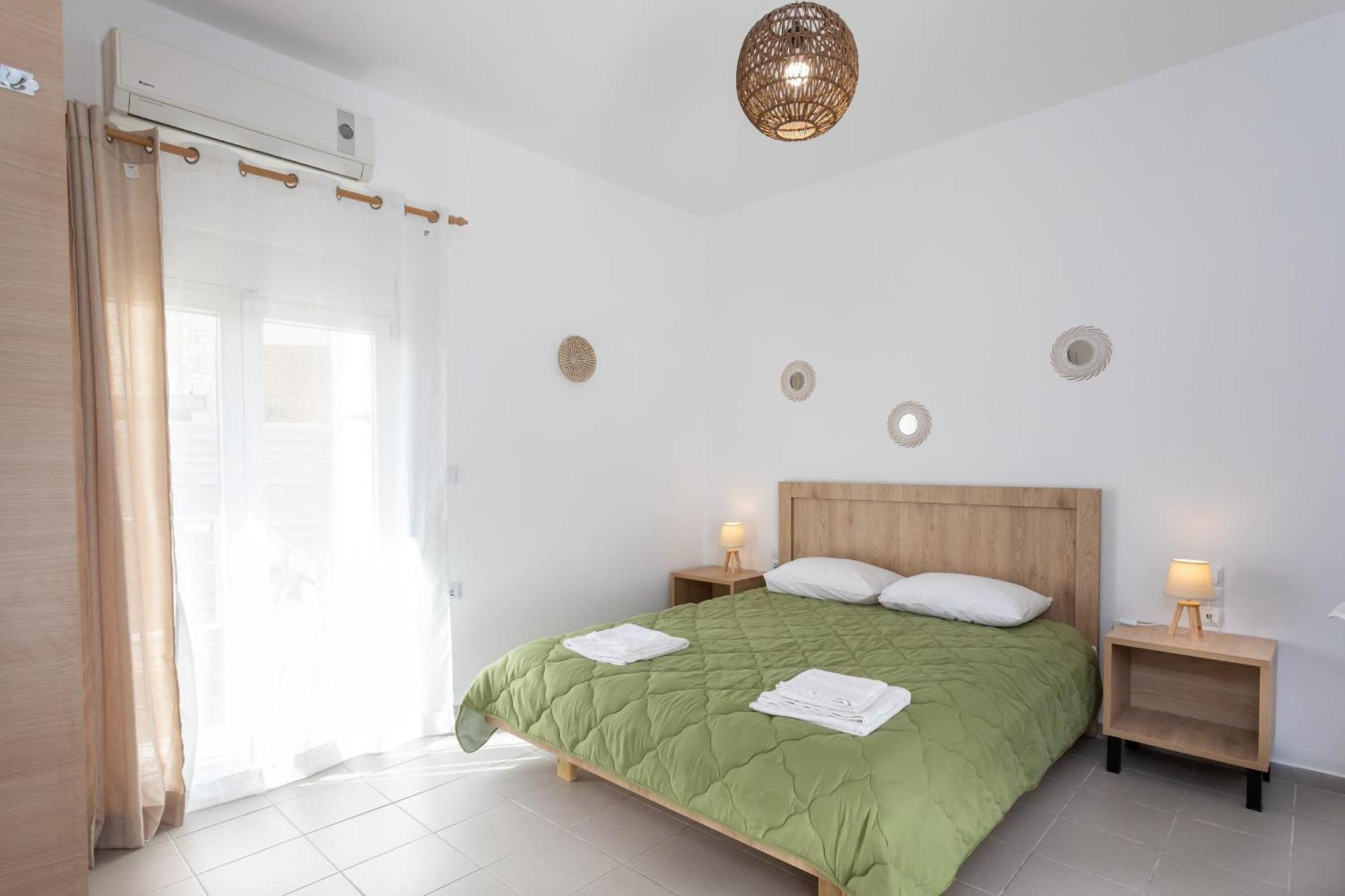 Dionysiasea 1 - Cozy Escape Steps From The Beach! Gazi Zewnętrze zdjęcie