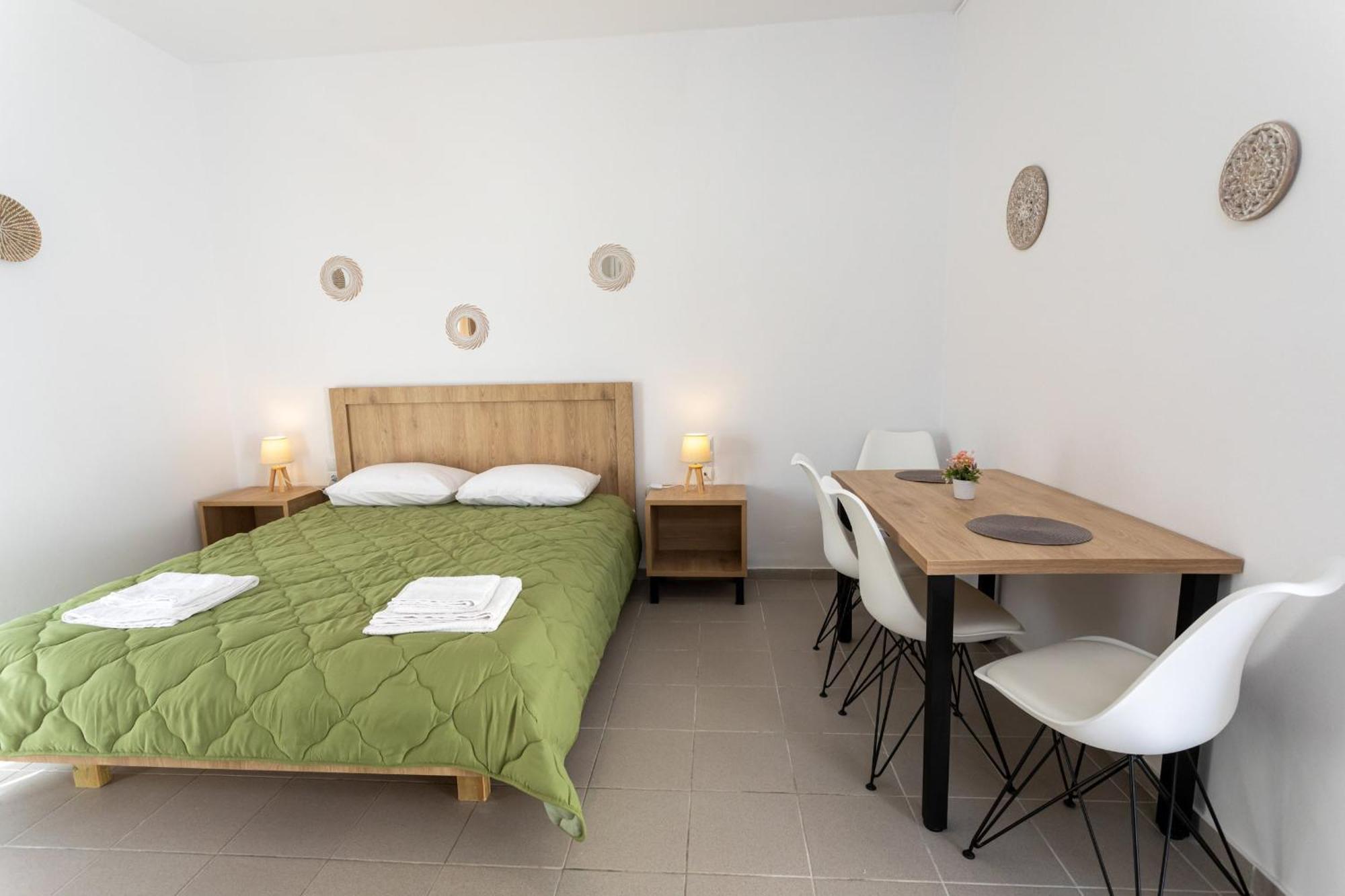 Dionysiasea 1 - Cozy Escape Steps From The Beach! Gazi Zewnętrze zdjęcie